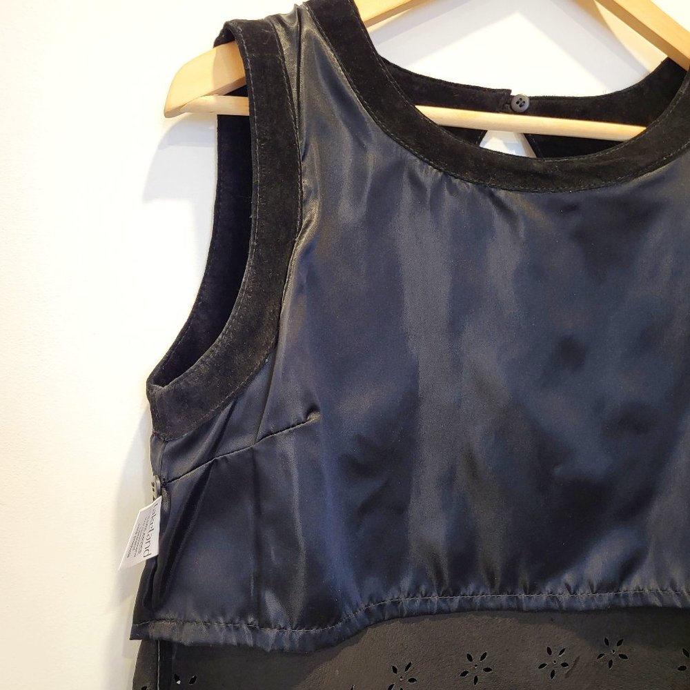 Lakeland Black Suede Leather Sleeveless Top, Lasercut Details, Size US 8, EUC - Picture 8 of 12
